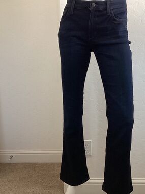 Joe’s Jeans, The Provocateur, NEW WITHOUT  TAGS, size 28, dark wash, boot cut